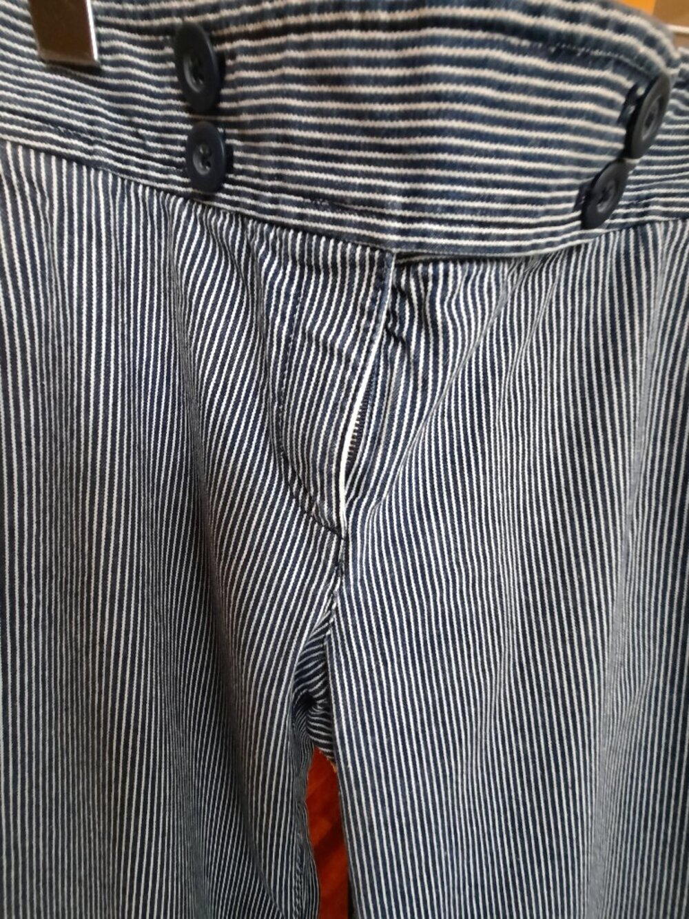 Pure cotton Ann Taylor for Loft navy and white pinstripe pants